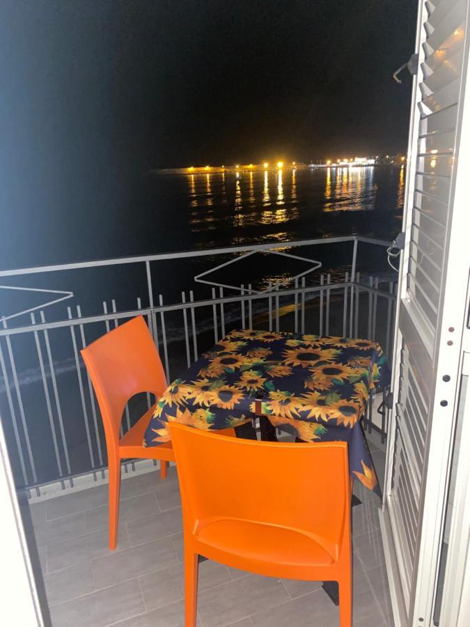 La Mansarda Lägenhet Giardini Naxos Exteriör bild