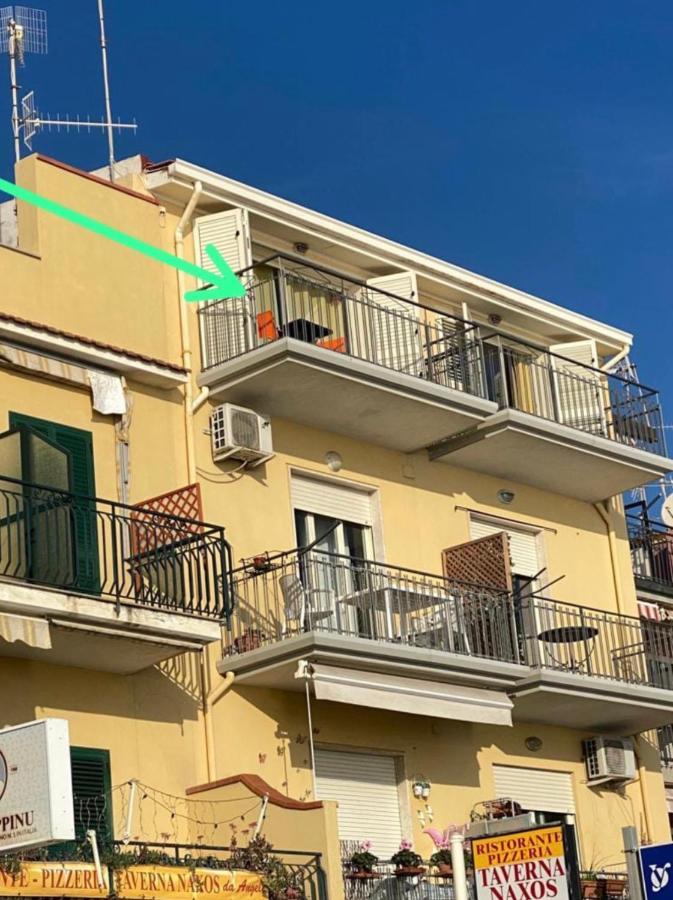 La Mansarda Lägenhet Giardini Naxos Exteriör bild