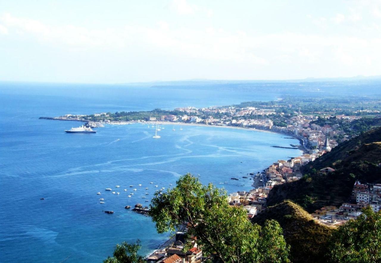 La Mansarda Lägenhet Giardini Naxos Exteriör bild